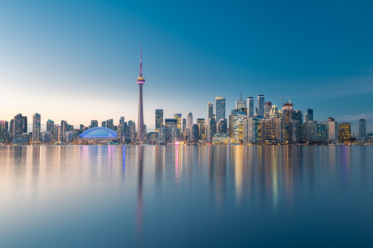 Toronto-skyline-CNTower-panorama